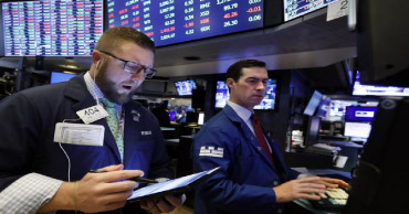 Asian stocks sink after Trump threatens more China tariffs