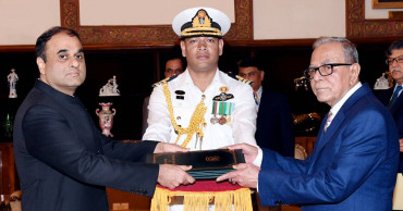 New Pakistan High Commissioner presents credential to President Hamid