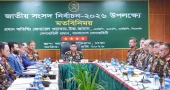 Army chief visits Dhaka camp ahead of election