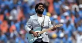 Fans pay tribute as Arijit Singh quits Bollywood playback singing