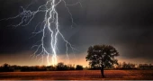 Lightning strikes kill 11 in six districts