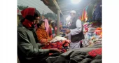 Winter cloth sale rises on Lalmonirhat footpaths