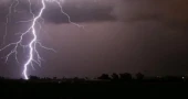 Met office issues lightning alert in 12 dists