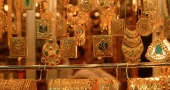 Gold price hits record high in Bangladesh