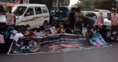 Families of July uprising victims block Shahbagh, demand justice